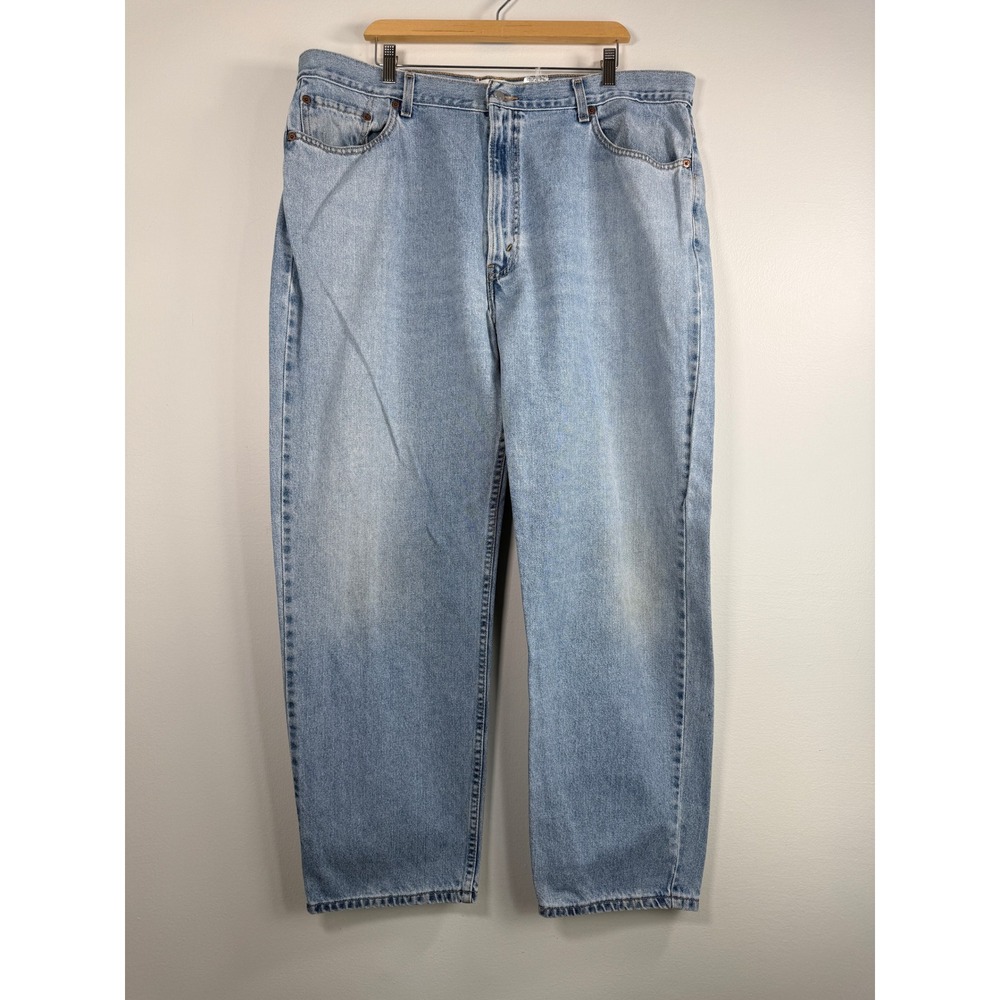 Levis 550 Jeans Men Fits 42x31 Relaxed Fit Light Blue Denim Cowboy Workwear EUC